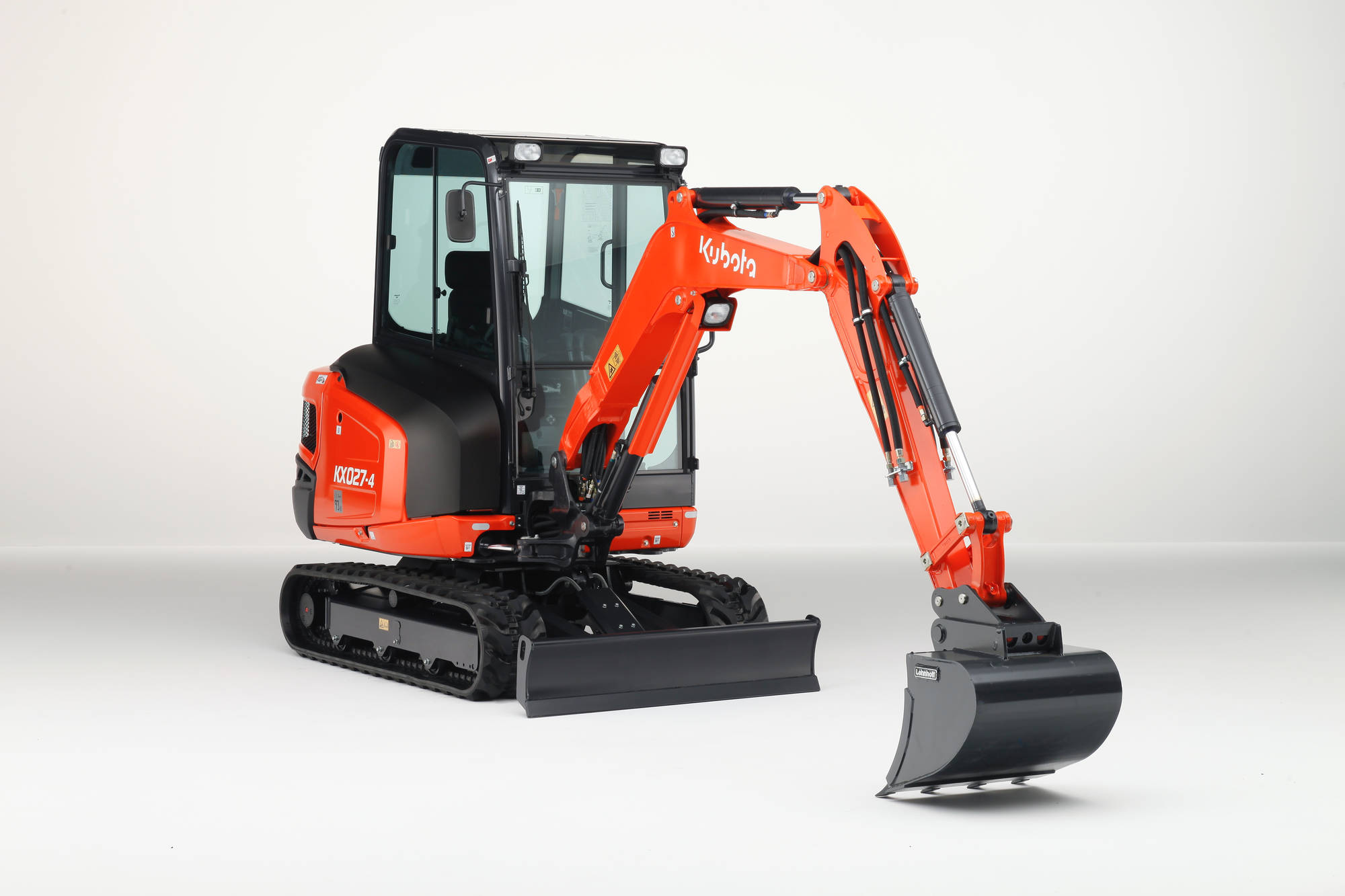 Kubota KX 027